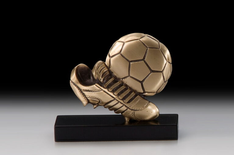 1884_bronze_decor_trophee-for-football_handmade Handmade Bronze Football Trophy