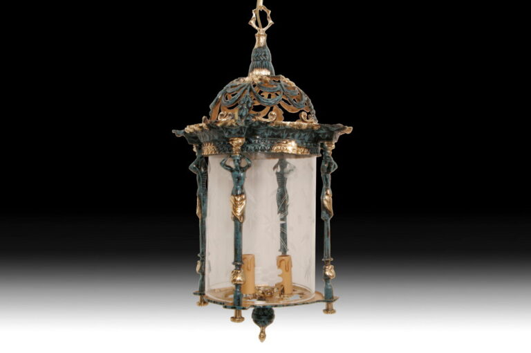 Handmade Bronze Grand Street Lamp