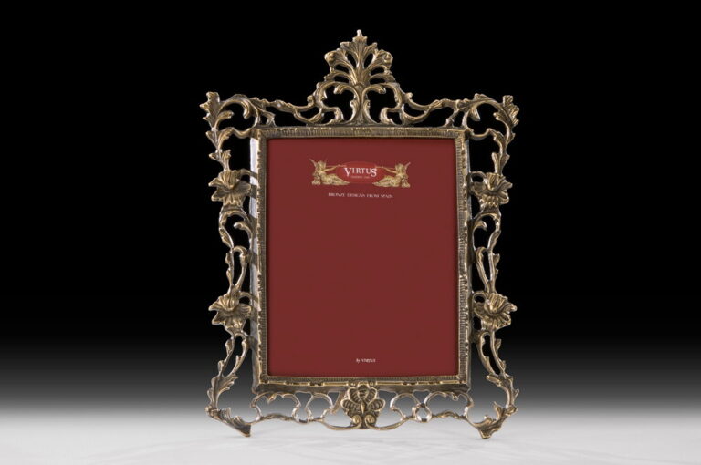 4773_bronze_decor_photoframe-crist.-ext.large_handmade Handmade Bronze Photoframe Extra Large