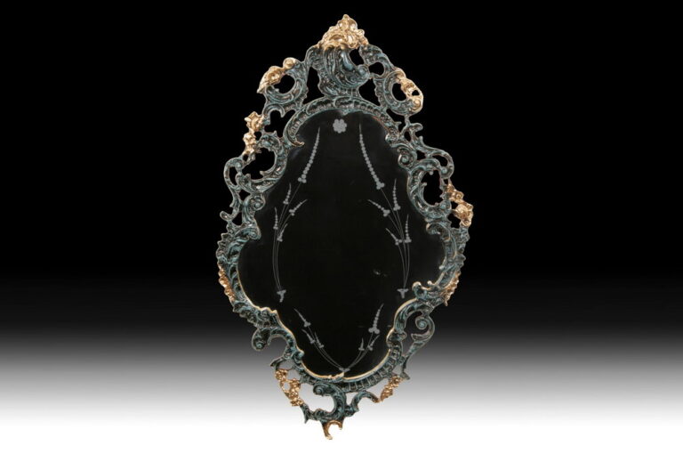 Handmade Bronze Wall Mirror Rendilado